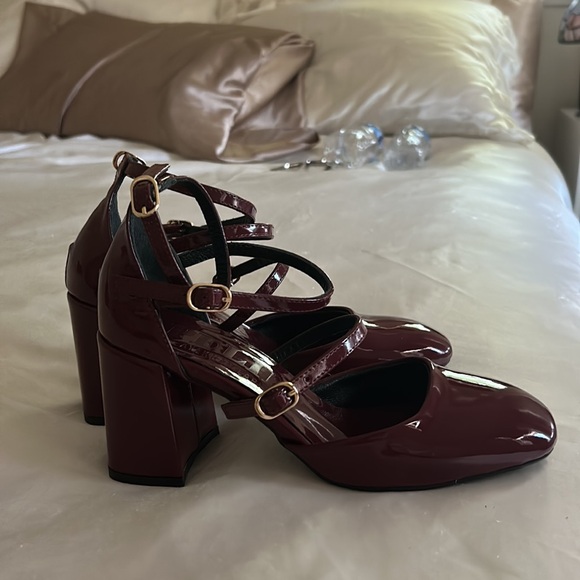 Mary Jane Ankle strap Block Heel Burgundy size 37/7US - Picture 6 of 6